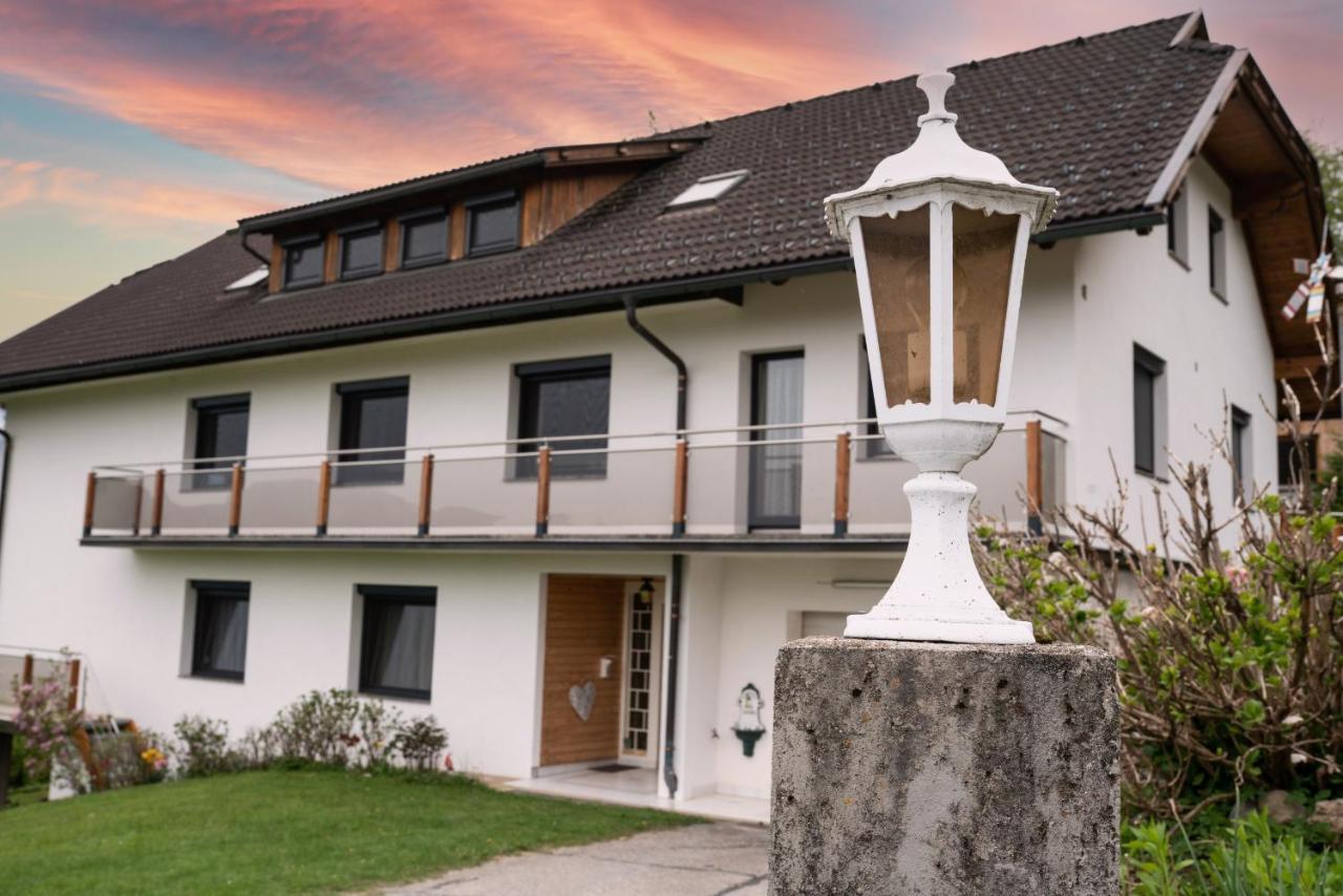 Appartement Haus Kruschitz Ludmannsdorf Esterno foto